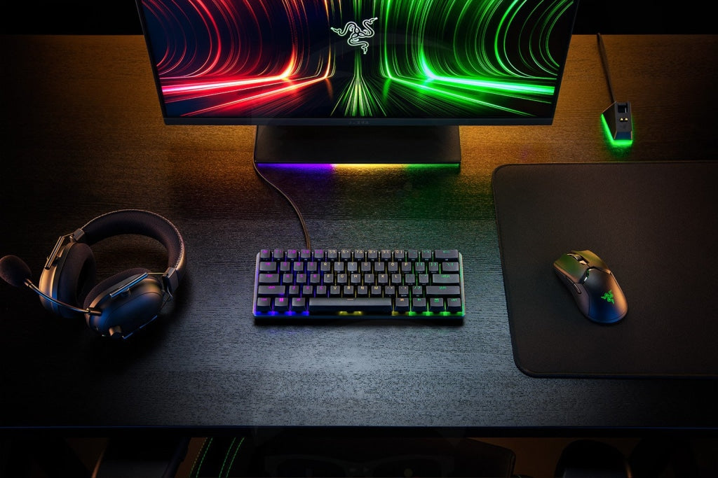 Razer Huntsman Mini 60% with Analog (Red Switch) Gaming Keyboard - Black Razer Huntsman Mini 60% with Analog (Red Switch) Gaming Keyboard - Black